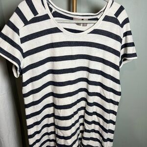 Chico's Blue and White Relaxed Fit Short Sleeve Tee